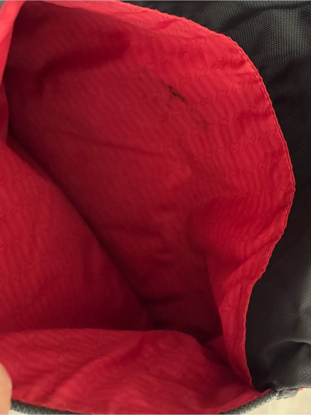 Tumi Black Travel Sling Bag with Red Trim - Picture 3 of 6